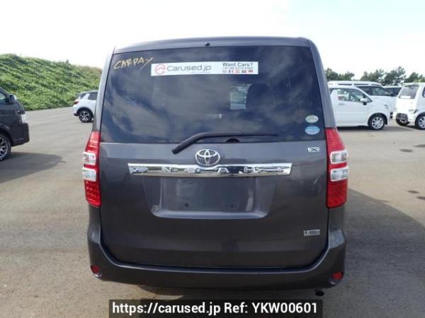 Used 2010 AT toyota noah ZRR70G Image[5]