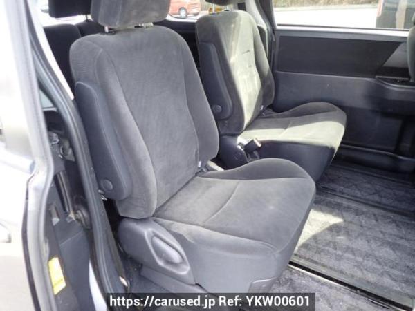 Used 2010 AT toyota noah ZRR70G Image[13]