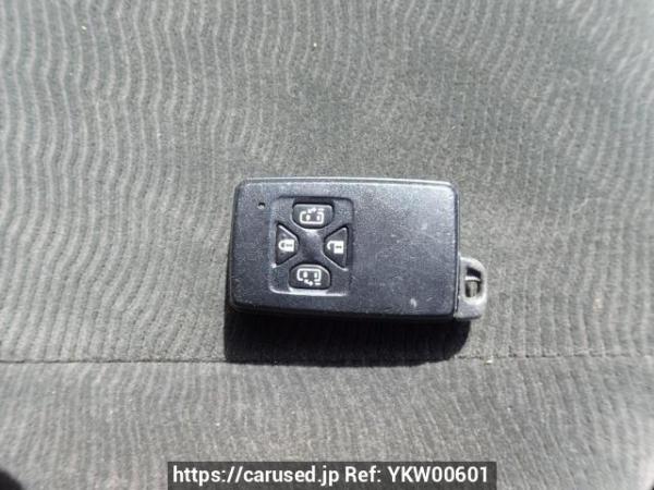Used 2010 AT toyota noah ZRR70G Image[26]