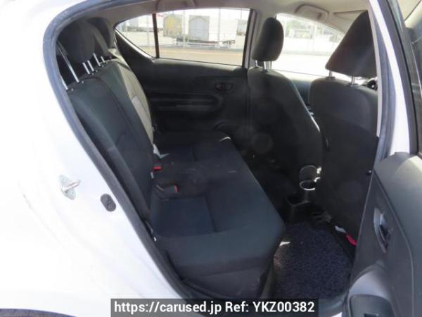 Used 2018 AT toyota aqua NHP10 Image[13]