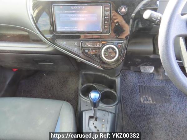 Used 2018 AT toyota aqua NHP10 Image[17]