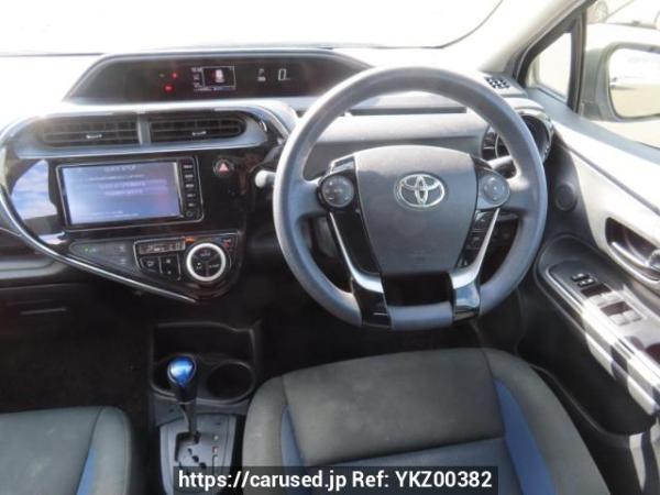 Used 2018 AT toyota aqua NHP10 Image[18]