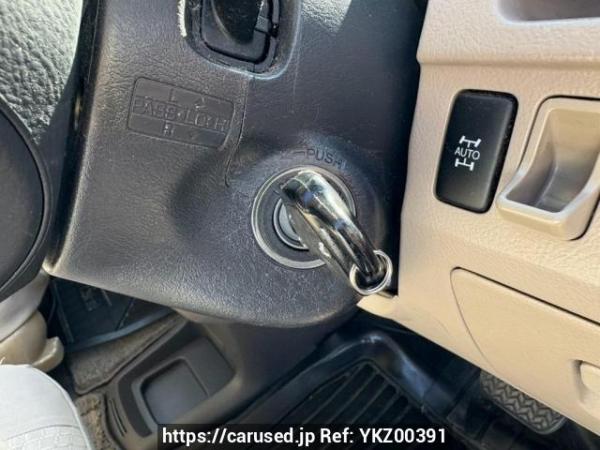 Used 2005 AT toyota noah AZR65G Image[29]