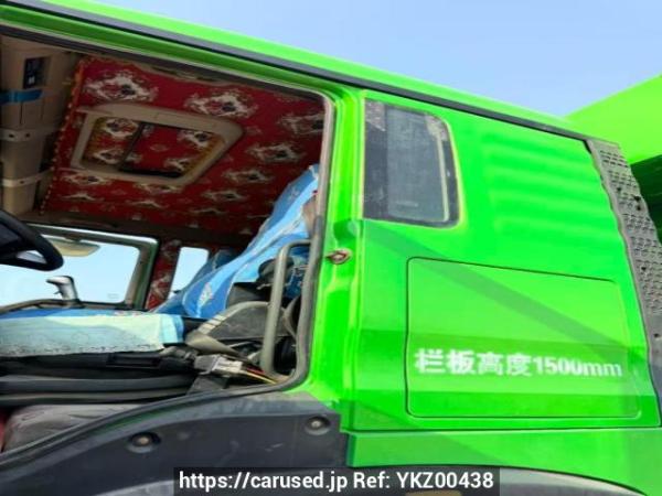 Used 2020 MT howo 440 ZZ3317V356GE1 Image[5]