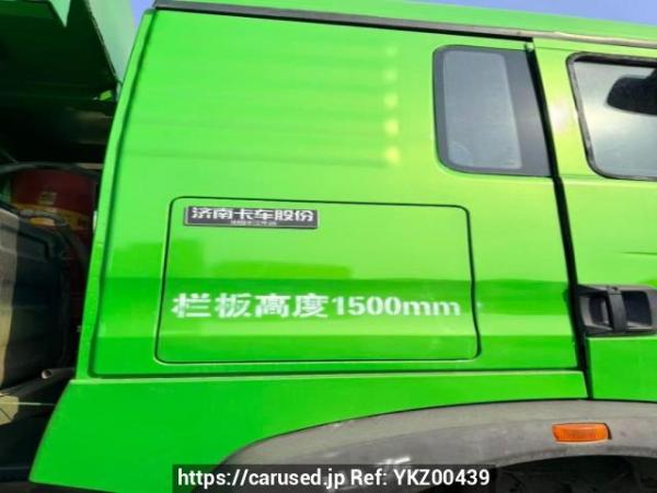 Used 2020 MT howo 440 ZZ3317V356GE1 Image[5]