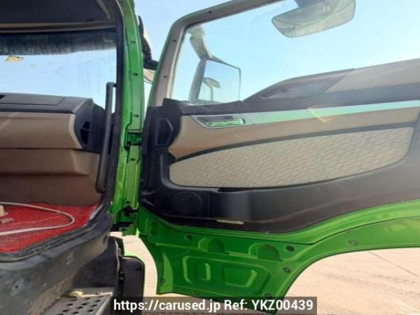 Used 2020 MT howo 440 ZZ3317V356GE1 Image[7]