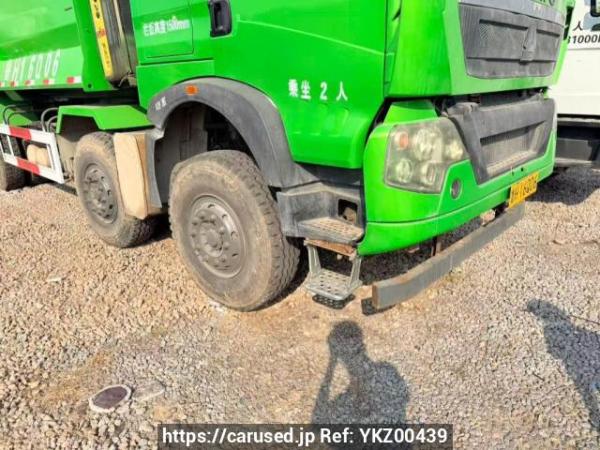 Used 2020 MT howo 440 ZZ3317V356GE1 Image[9]