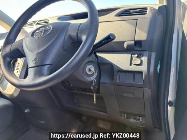 Used 2009 AT toyota ractis SCP100 Image[25]
