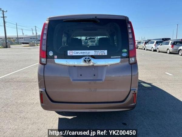 Used 2014 AT toyota noah ZRR85G Image[5]