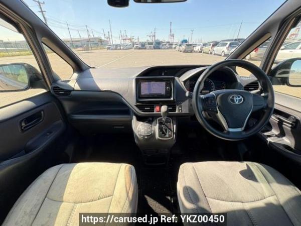 Used 2014 AT toyota noah ZRR85G Image[18]