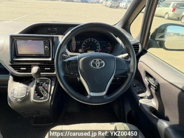 Used 2014 AT toyota noah ZRR85G Image[20]