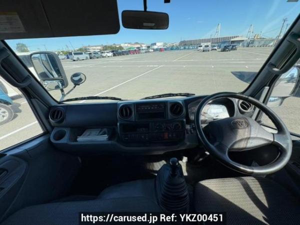 Used 2014 MT toyota toyoace-route-van XZC605V Image[15]