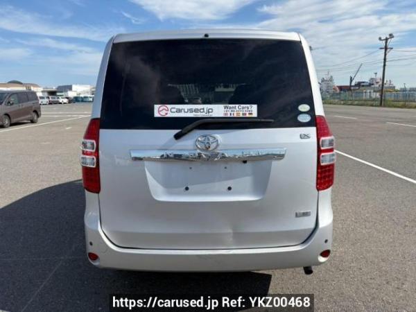 Used 2011 AT toyota noah ZRR70G Image[5]