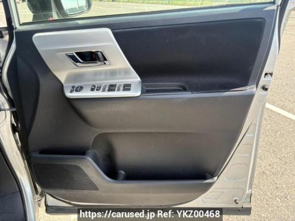 Used 2011 AT toyota noah ZRR70G Image[31]