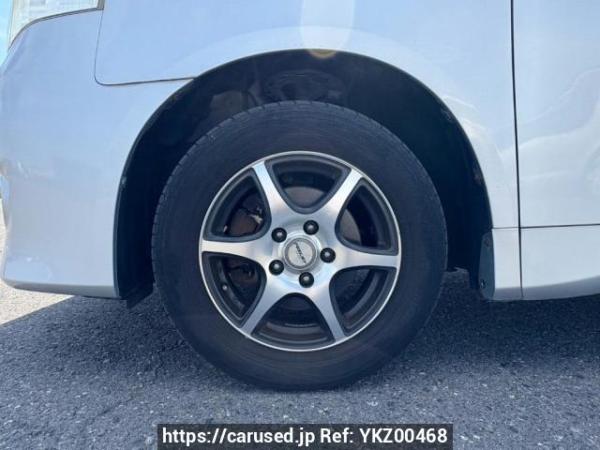Used 2011 AT toyota noah ZRR70G Image[32]