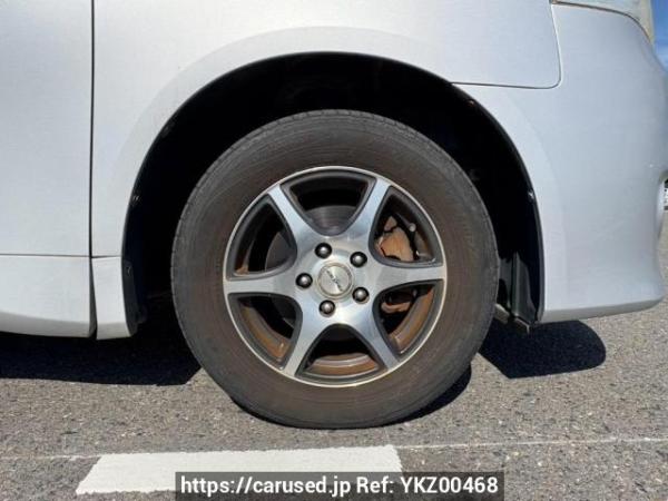 Used 2011 AT toyota noah ZRR70G Image[33]