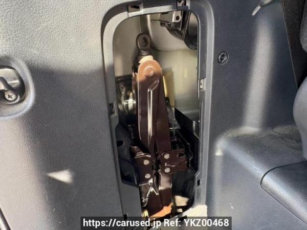 Used 2011 AT toyota noah ZRR70G Image[47]