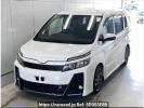 Toyota Voxy ZRR80W