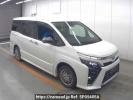 Toyota Voxy ZWR80W