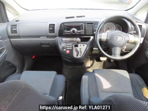 Used 2004 AT toyota wish ZNE10G Image[16]