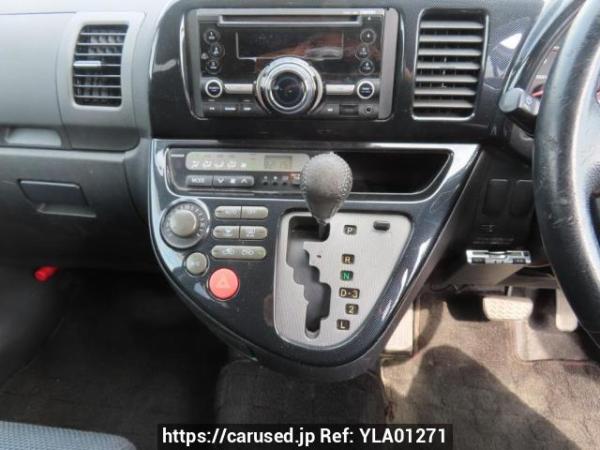 Used 2004 AT toyota wish ZNE10G Image[18]