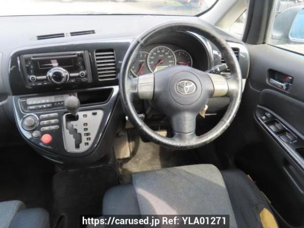 Used 2004 AT toyota wish ZNE10G Image[19]