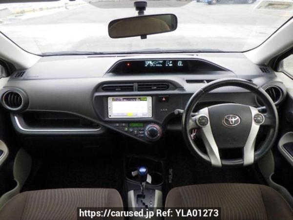 Used 2014 AT toyota aqua NHP10 Image[17]