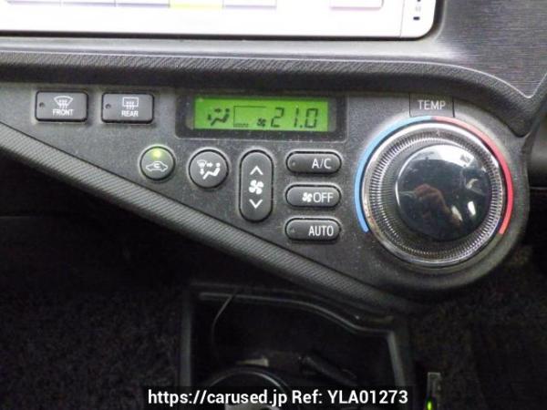 Used 2014 AT toyota aqua NHP10 Image[22]