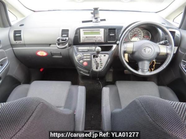 Used 2003 AT toyota wish ZNE10G Image[17]