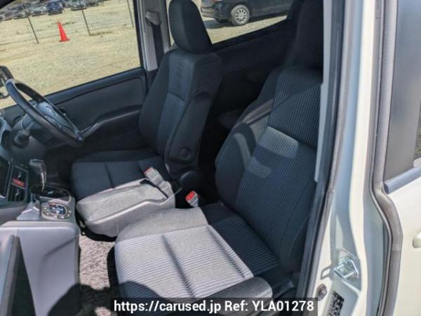 Used 2014 AT toyota voxy ZRR85W Image[9]