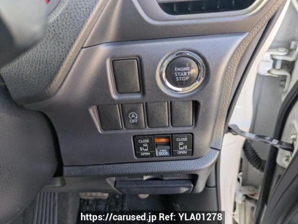 Used 2014 AT toyota voxy ZRR85W Image[18]