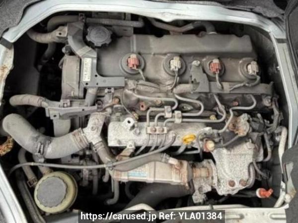 Used 2005 AT toyota regiusace-van KDH205V Image[8]