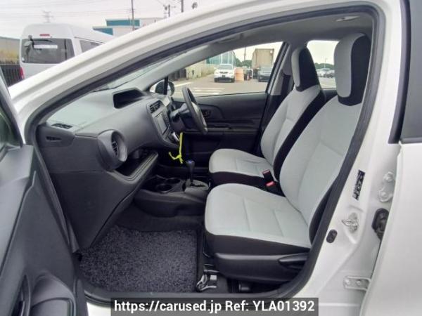 Used 2018 AT toyota aqua NHP10 Image[13]