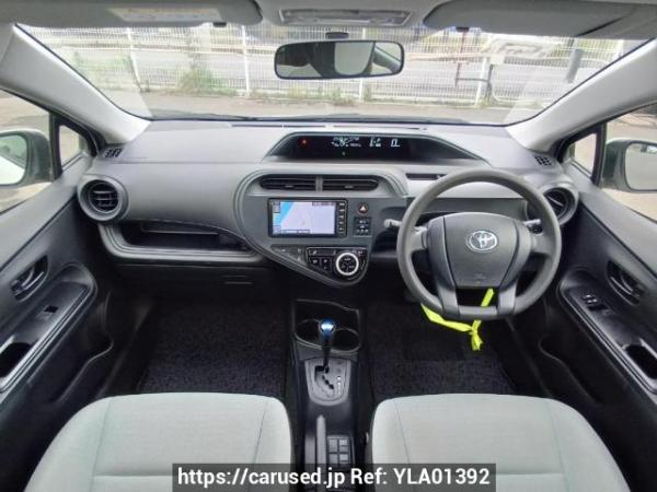 Used 2018 AT toyota aqua NHP10 Image[16]