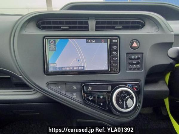 Used 2018 AT toyota aqua NHP10 Image[18]