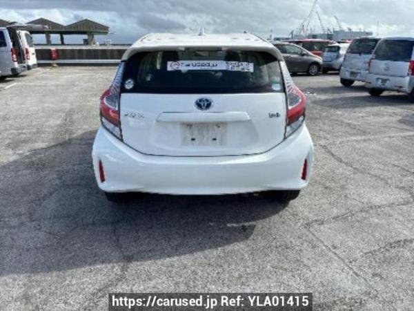 Used 2017 AT toyota aqua NHP10 Image[5]