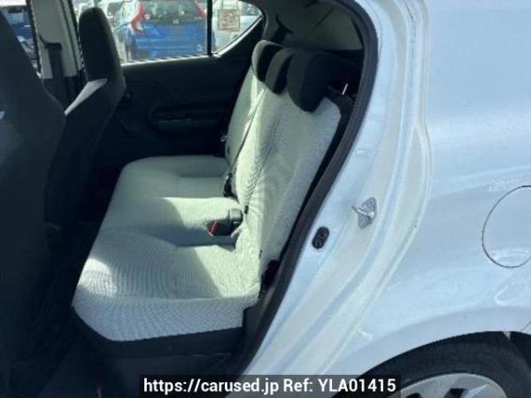Used 2017 AT toyota aqua NHP10 Image[14]