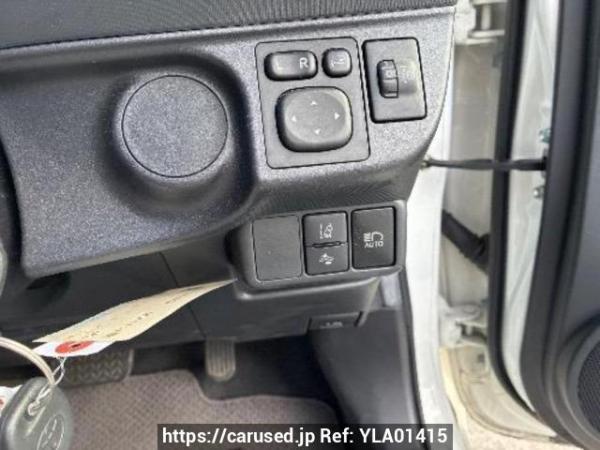 Used 2017 AT toyota aqua NHP10 Image[25]