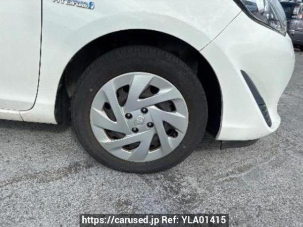 Used 2017 AT toyota aqua NHP10 Image[27]