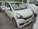 Daihatsu Mira e:S LA300S
