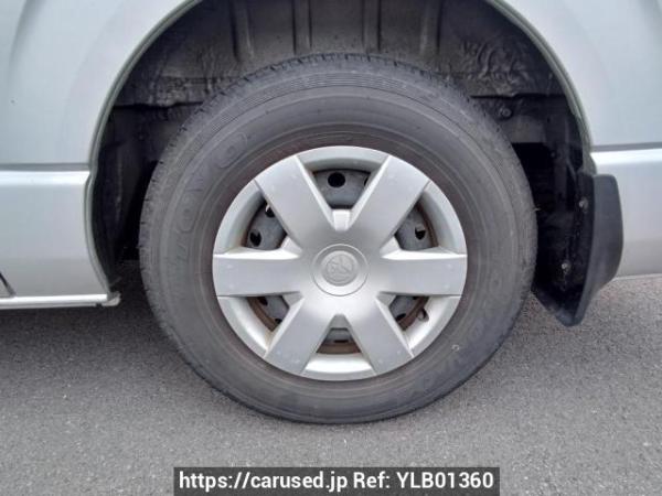 Used 2005 AT toyota regiusace-van KDH205V Image[29]