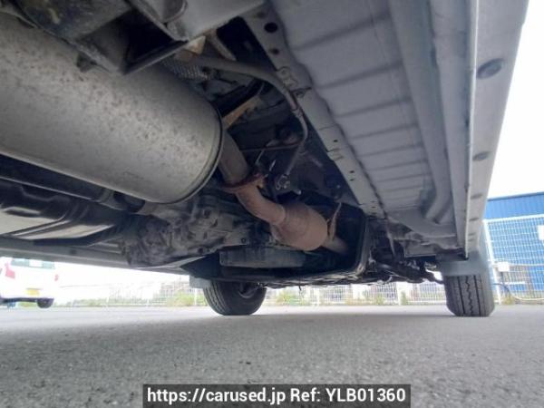 Used 2005 AT toyota regiusace-van KDH205V Image[33]