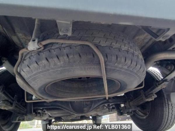 Used 2005 AT toyota regiusace-van KDH205V Image[39]