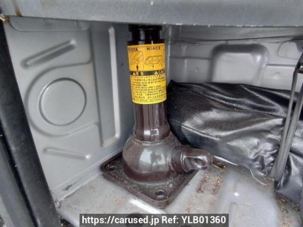 Used 2005 AT toyota regiusace-van KDH205V Image[41]