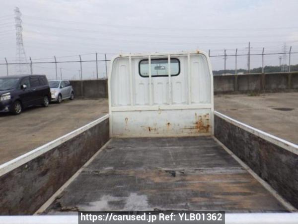 Used 2004 MT mitsubishi canter FB700B Image[8]