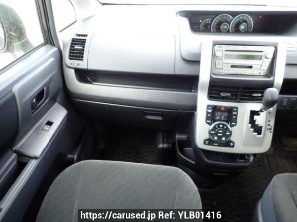 Used 2010 AT toyota noah ZRR70G Image[18]
