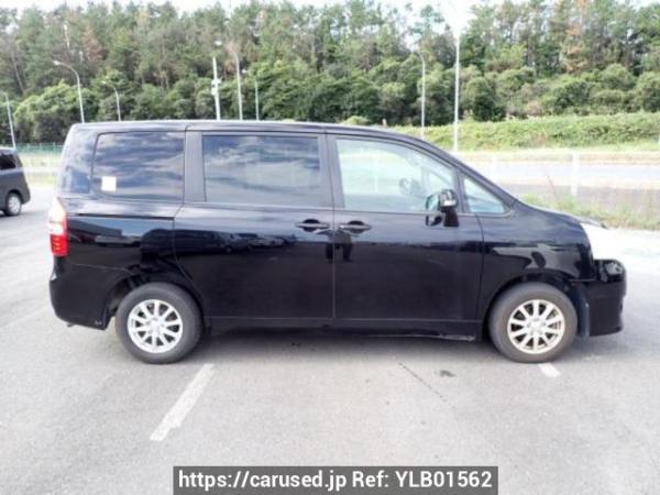 Used 2010 AT toyota noah ZRR70G Image[7]