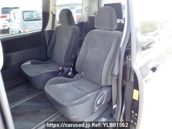 Used 2010 AT toyota noah ZRR70G Image[15]