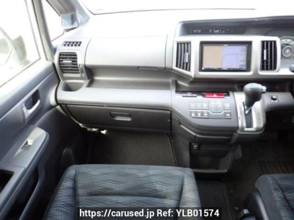 Used 2013 AT honda step-wgn RK1 Image[19]