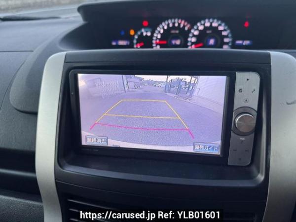Used 2011 AT toyota noah ZRR70G Image[15]